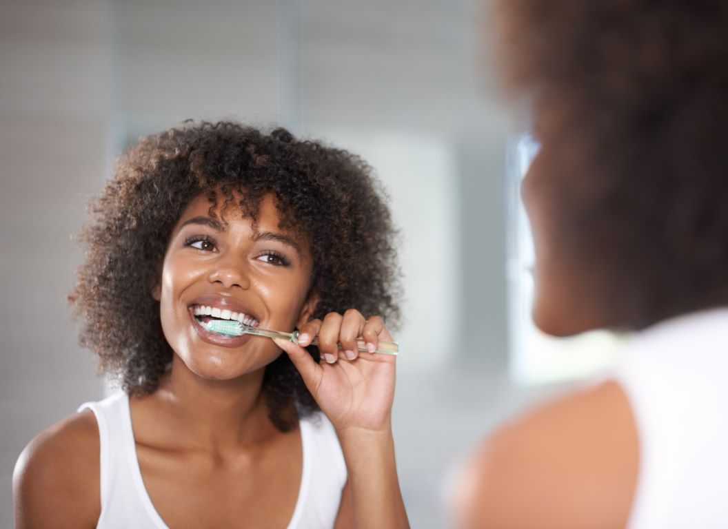 You are currently viewing Why Does Plaque Build Up Even If I Brush And Floss?
